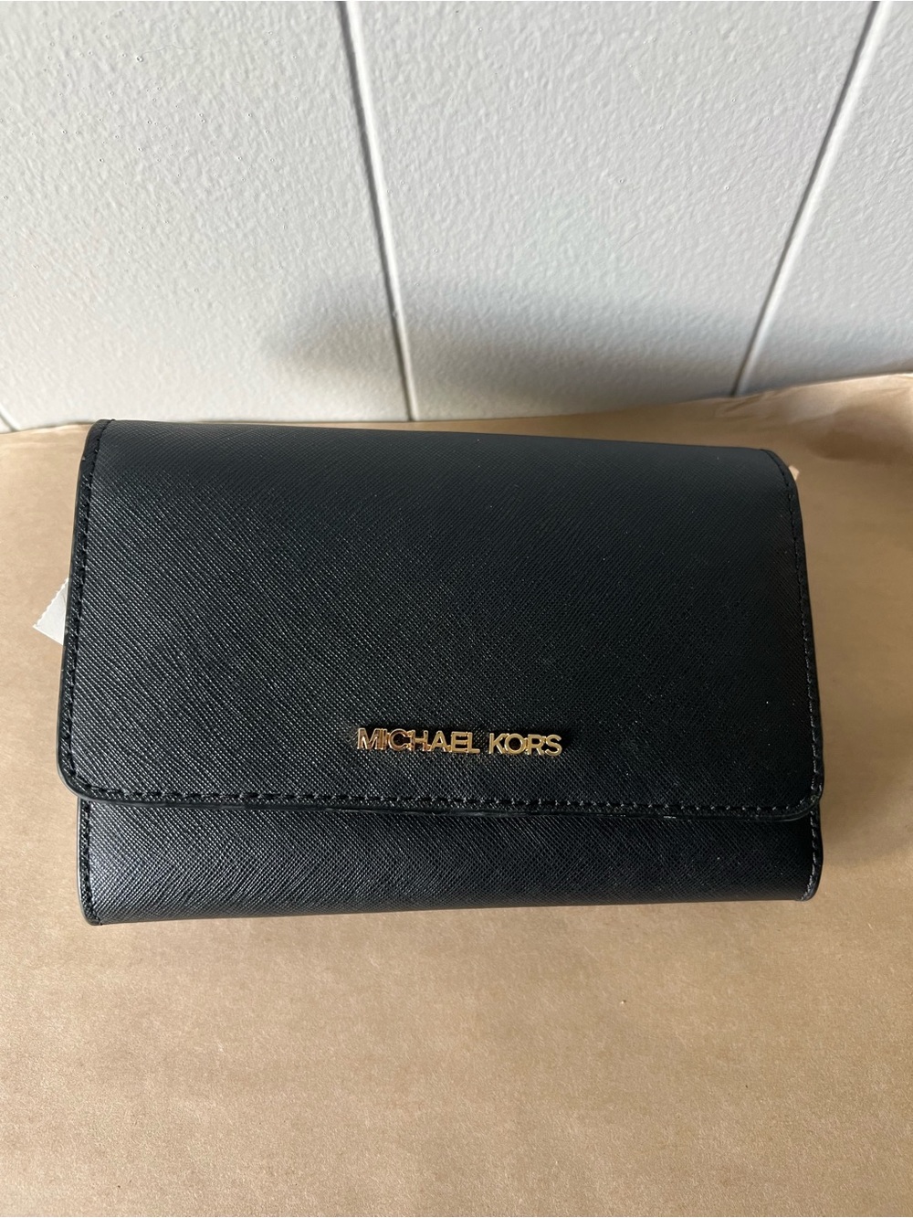 Michael Kors Jet Set Travel Black Crossbody Phone Bag